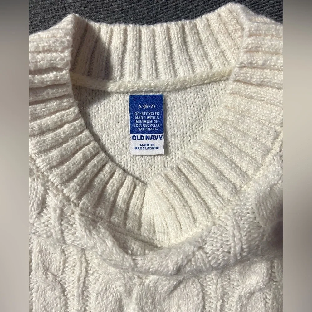 Old Navy Cozy Mock-Neck Cable-Knit Pullover Sweater Girls Small 6/7 Cream Ivory